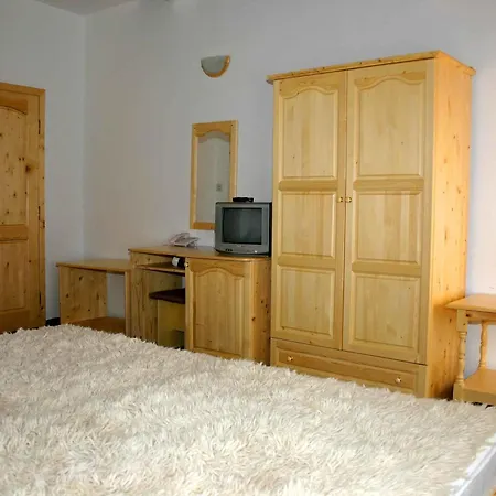 Family Bisser Hotel 3*