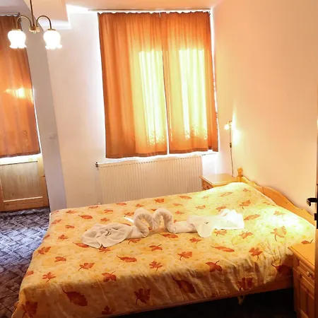 Family Bisser Μπάνσκο