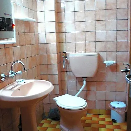 отел бисер 3*